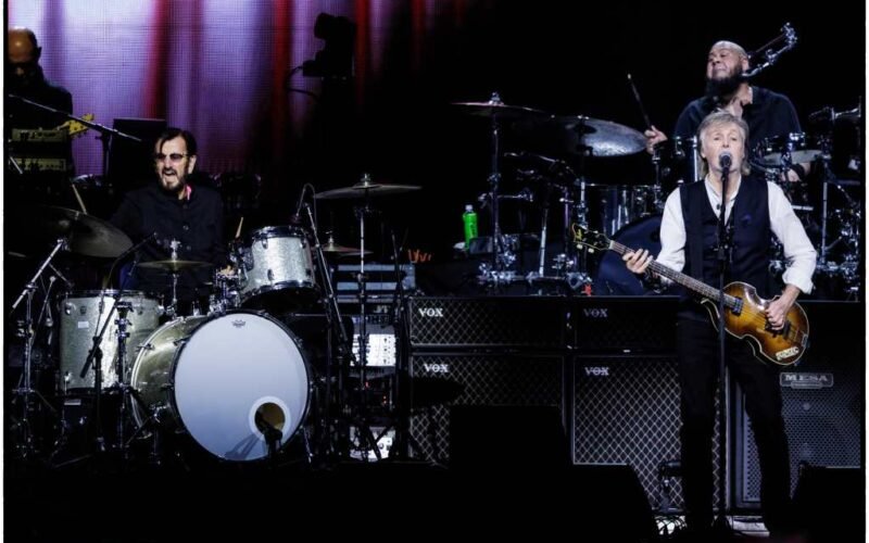 Paul McCartney y Ringo Starr, ex Beatles, comparten escenario en Londres para cerrar la gira Got Back