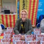 Laura Cahís Sánchez firmó su obra Diástole en Sant Jordi 2025 de la mano de Editorial Letrame