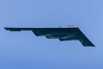 “Acaban de aterrizar sanos y salvos”: Donald Trump agradece a pilotos de los bombarderos B-2 que atacaron Irán