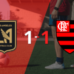 Empate agónico de Flamengo ante Los Angeles FC con un decisivo gol de Wallace Yan