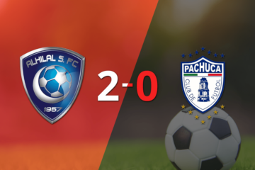 Al-Hilal dominó a Pachuca con un 2-0 en un partido electrizante