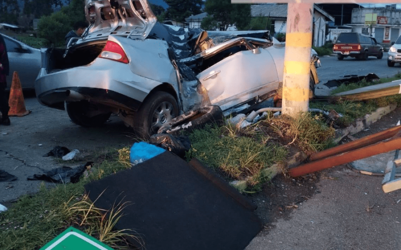Hombre muere en accidente en San Cristóbal Totonicapán y vehículo queda destruido