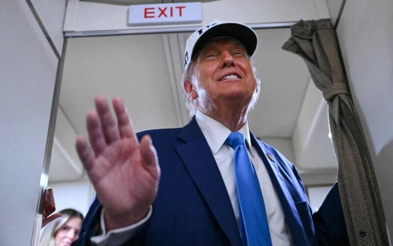 Corte permite temporalmente a Trump prohibir que la AP asista a algunos eventos de la Casa Blanca