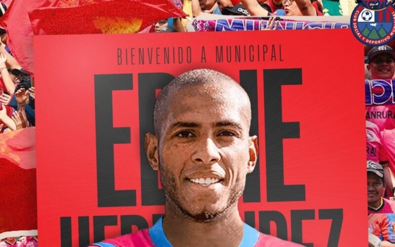 Eddie Hernández, el nuevo refuerzo de Municipal: 14 equipos en 14 años de carrera