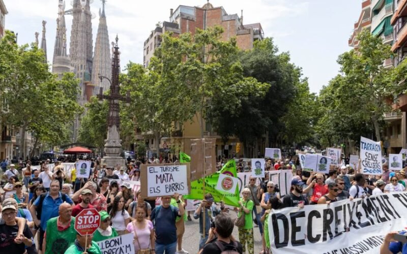 Europa protesta contra el turismo de masas