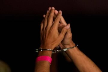 Joven colombiana que iba a casarse en agosto es detenida por agentes del ICE en Long Island