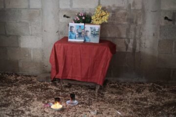 “Quiero encontrarlos aunque sea muertos”: familia busca a padre e hijo que desaparecieron tras temblores