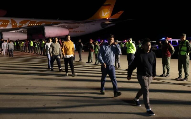 Gobierno de Trump traslada a Ruanda a los primeros migrantes bajo acuerdo de tercer país