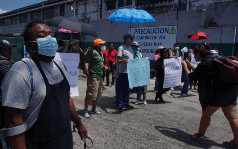 Vecinos manifiestan por olores fétidos que emanan de bodega y almacenadora explica qué sucede