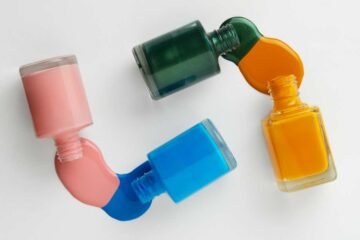 Qué es el TPO en los esmaltes de uñas de gel, cuáles son sus riesgos y las razones de su prohibición