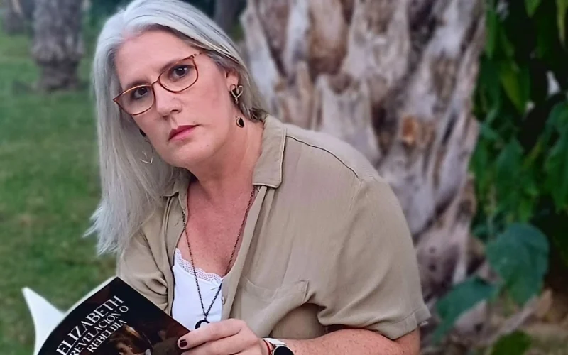 Verónica Ruiz Márquez rescata la historia de Elizabeth Blackwell, una pionera que desafió las reglas del siglo XIX