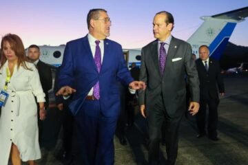 Bernardo Arévalo participa en foro económico regional con siete mandatarios más en Panamá