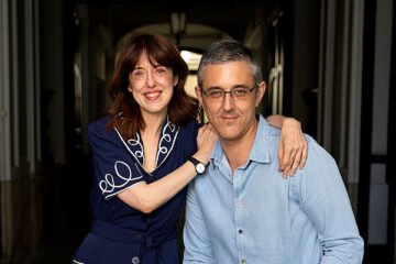 Irene Vallejo con Eduardo Madina: «Iba a ferias muy pequeñas, pasaba penurias, me gastaba más en gasolina que vendiendo libros»